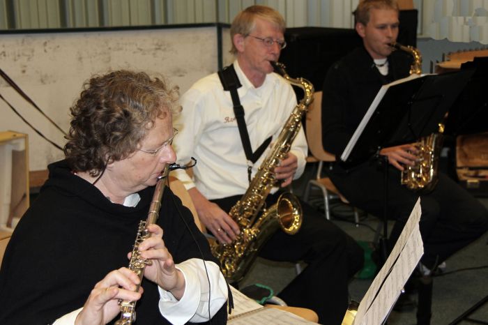 rao_binnen_dwarsfluit_saxefoons.jpg